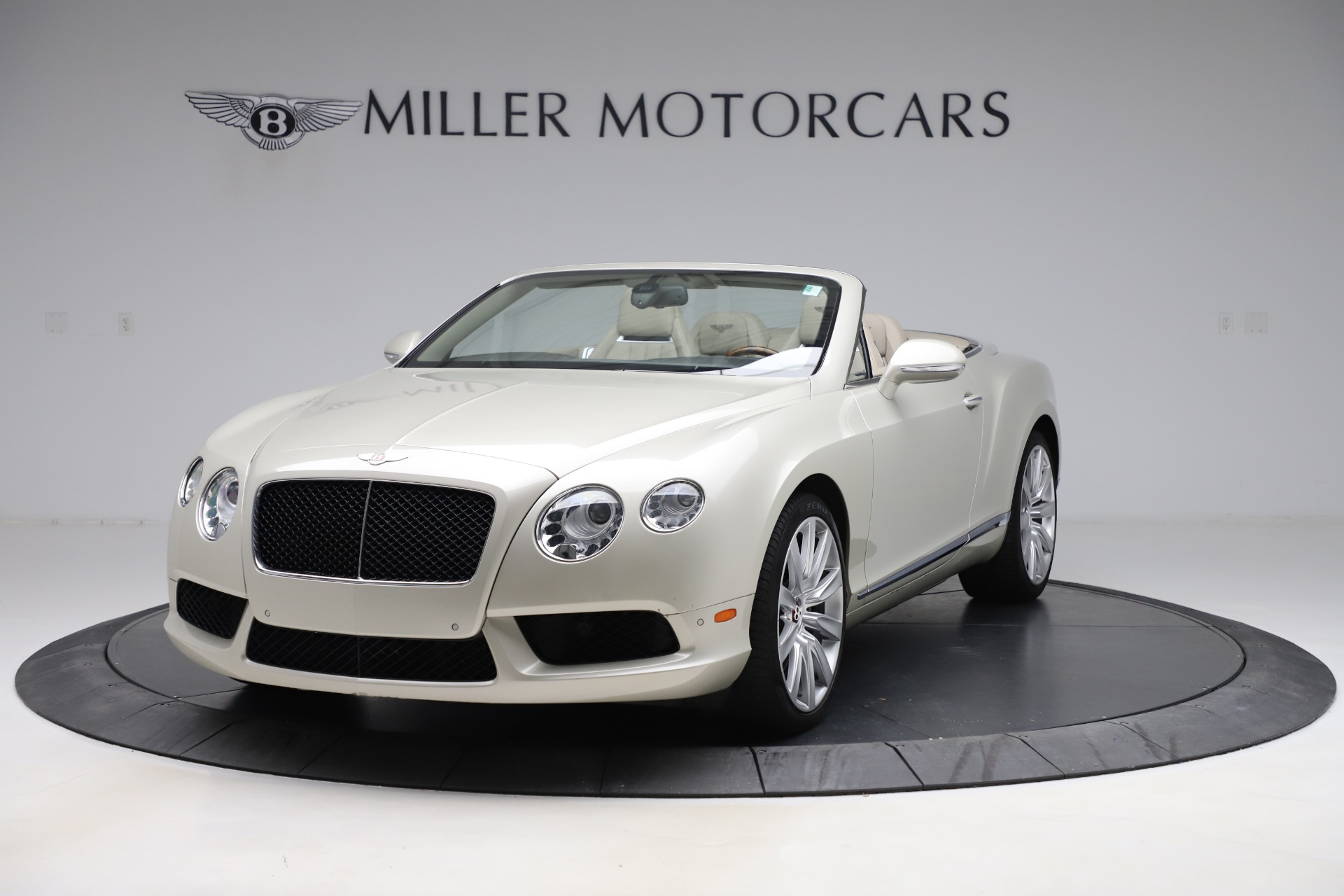 Used 2015 Bentley Continental GTC V8 for sale $109,900 at Alfa Romeo of Westport in Westport CT 06880 1