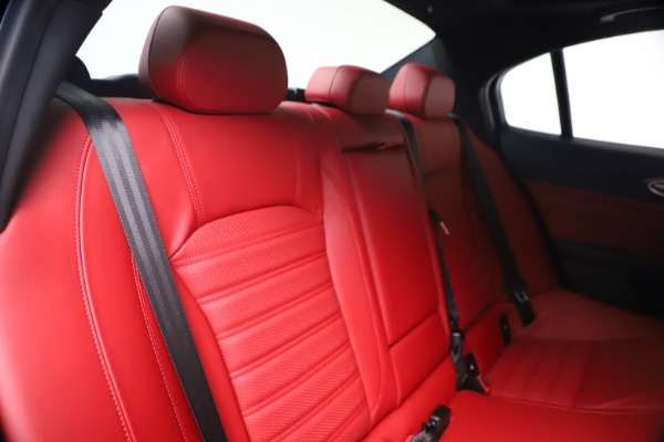 New 2020 Alfa Romeo Giulia Ti Sport Q4 for sale $56,440 at Alfa Romeo of Westport in Westport CT 06880 26