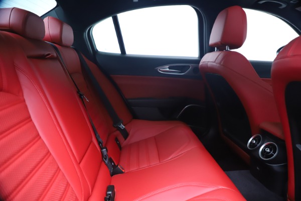 New 2020 Alfa Romeo Giulia Ti Sport Q4 for sale $56,440 at Alfa Romeo of Westport in Westport CT 06880 27