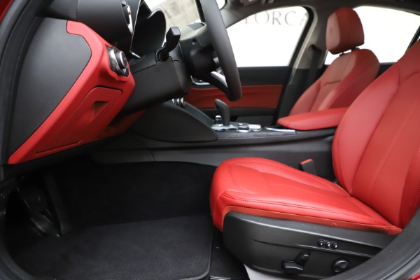 New 2020 Alfa Romeo Giulia Q4 for sale $45,740 at Alfa Romeo of Westport in Westport CT 06880 14