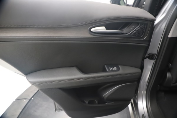 New 2020 Alfa Romeo Stelvio Ti Lusso Q4 for sale $55,790 at Alfa Romeo of Westport in Westport CT 06880 21