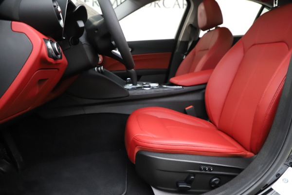 New 2020 Alfa Romeo Giulia Q4 for sale $45,740 at Alfa Romeo of Westport in Westport CT 06880 14
