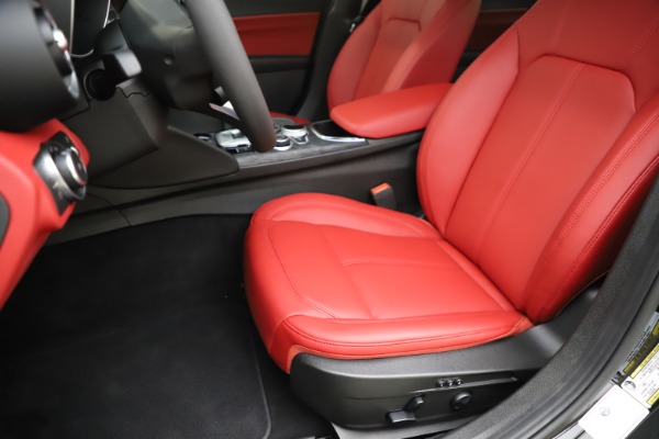 New 2020 Alfa Romeo Giulia Q4 for sale $45,740 at Alfa Romeo of Westport in Westport CT 06880 15