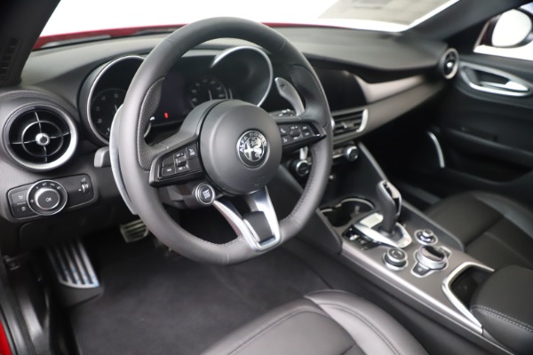 New 2020 Alfa Romeo Giulia Sport Q4 for sale $47,790 at Alfa Romeo of Westport in Westport CT 06880 13