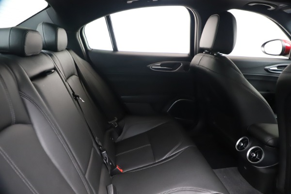New 2020 Alfa Romeo Giulia Sport Q4 for sale $47,790 at Alfa Romeo of Westport in Westport CT 06880 27