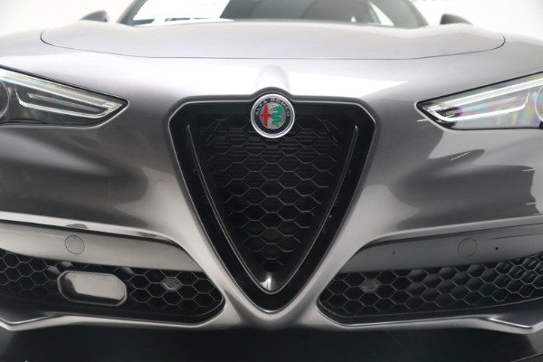 New 2020 Alfa Romeo Stelvio Ti Sport Q4 for sale Sold at Alfa Romeo of Westport in Westport CT 06880 14