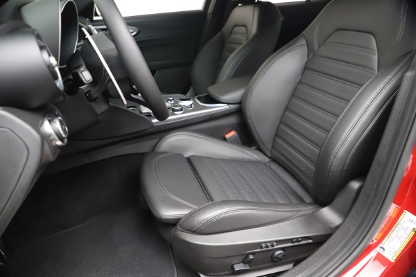 New 2020 Alfa Romeo Giulia Ti Sport Q4 for sale $56,690 at Alfa Romeo of Westport in Westport CT 06880 15