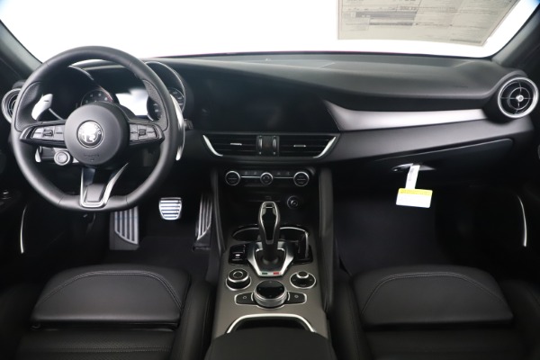New 2020 Alfa Romeo Giulia Ti Sport Q4 for sale $56,690 at Alfa Romeo of Westport in Westport CT 06880 16