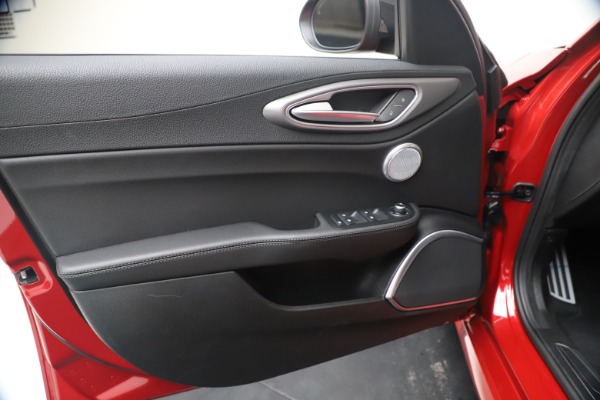 New 2020 Alfa Romeo Giulia Ti Sport Q4 for sale $56,690 at Alfa Romeo of Westport in Westport CT 06880 17