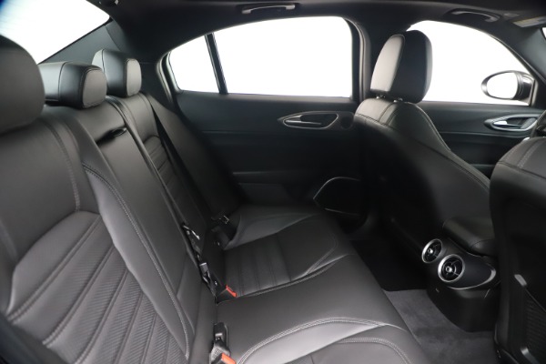 New 2020 Alfa Romeo Giulia Ti Sport Q4 for sale $56,690 at Alfa Romeo of Westport in Westport CT 06880 27