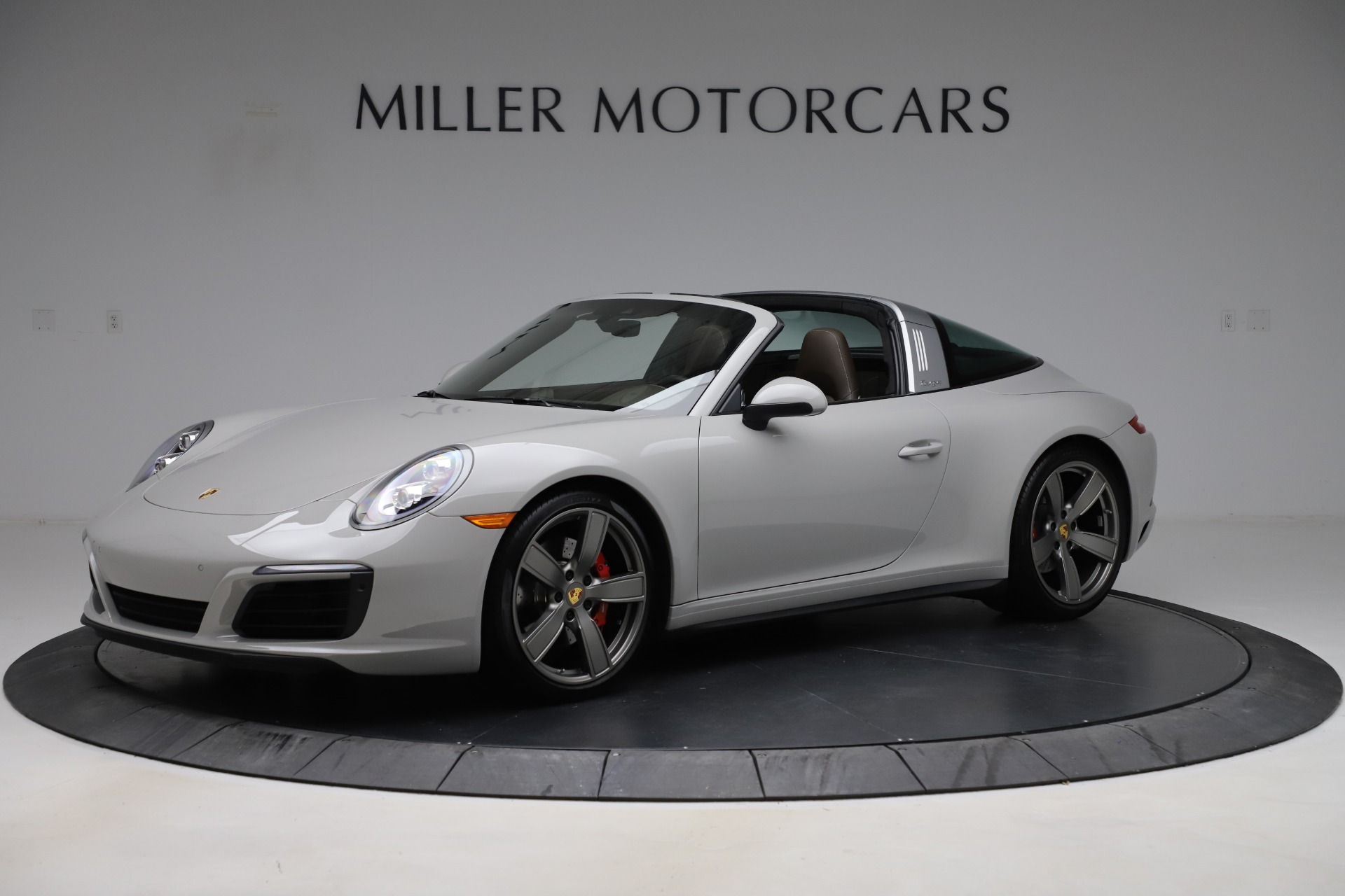 Used 2018 Porsche 911 Targa 4S for sale $134,900 at Alfa Romeo of Westport in Westport CT 06880 1