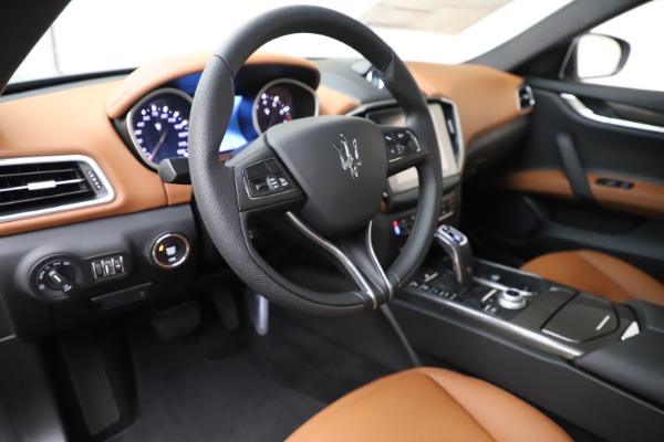 New 2020 Maserati Ghibli S Q4 for sale $79,985 at Alfa Romeo of Westport in Westport CT 06880 13