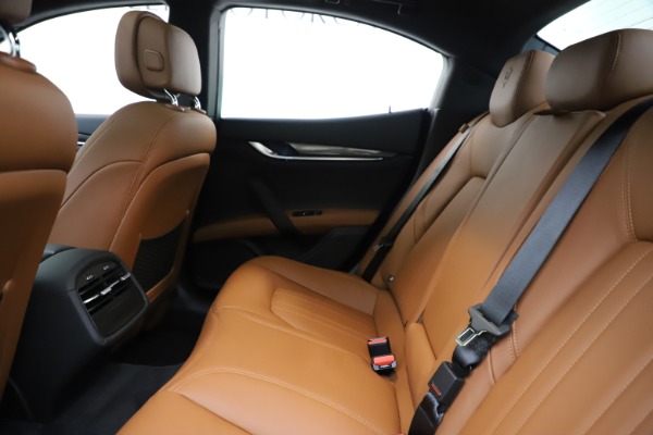 New 2020 Maserati Ghibli S Q4 for sale $79,985 at Alfa Romeo of Westport in Westport CT 06880 19