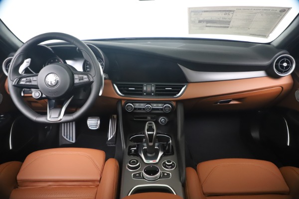 New 2020 Alfa Romeo Giulia Ti Sport Q4 for sale $52,840 at Alfa Romeo of Westport in Westport CT 06880 16
