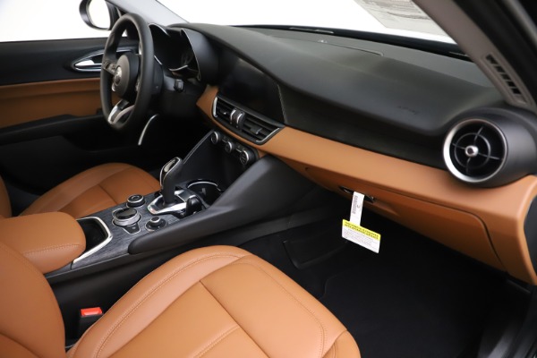 New 2020 Alfa Romeo Giulia Q4 for sale $46,940 at Alfa Romeo of Westport in Westport CT 06880 22