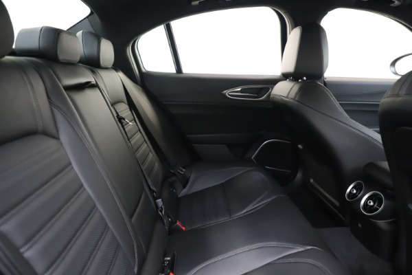 New 2020 Alfa Romeo Giulia Ti Sport Q4 for sale $51,590 at Alfa Romeo of Westport in Westport CT 06880 27