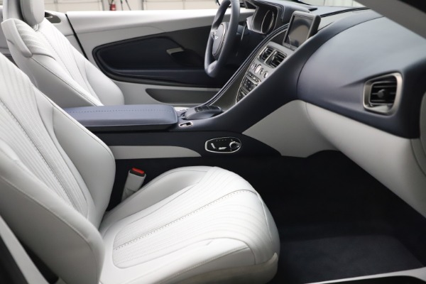 New 2020 Aston Martin DB11 Volante Convertible for sale $271,161 at Alfa Romeo of Westport in Westport CT 06880 19
