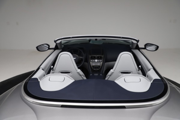 New 2020 Aston Martin DB11 Volante Convertible for sale $271,161 at Alfa Romeo of Westport in Westport CT 06880 21