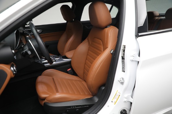 Used 2020 Alfa Romeo Giulia Ti Sport for sale Sold at Alfa Romeo of Westport in Westport CT 06880 23