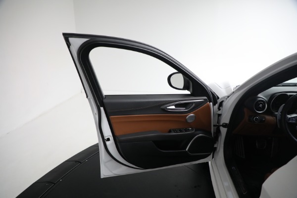 Used 2020 Alfa Romeo Giulia Ti Sport for sale Sold at Alfa Romeo of Westport in Westport CT 06880 24