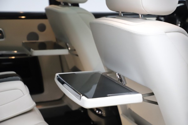 Used 2016 Rolls-Royce Ghost for sale $175,900 at Alfa Romeo of Westport in Westport CT 06880 22