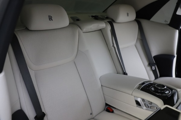 Used 2015 Rolls-Royce Ghost for sale Sold at Alfa Romeo of Westport in Westport CT 06880 18