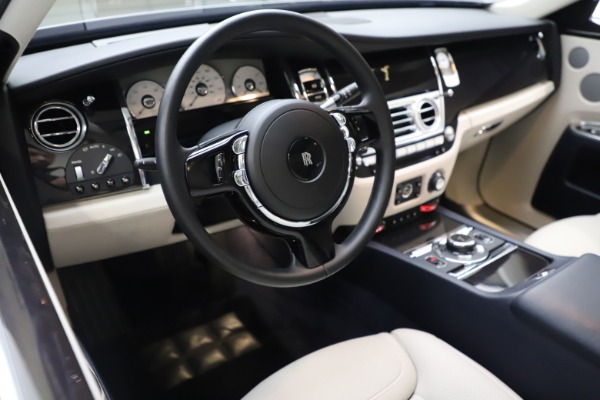 Used 2015 Rolls-Royce Ghost for sale Sold at Alfa Romeo of Westport in Westport CT 06880 19