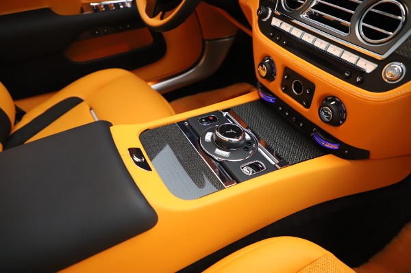 New 2020 Rolls-Royce Dawn Black Badge for sale $482,125 at Alfa Romeo of Westport in Westport CT 06880 27