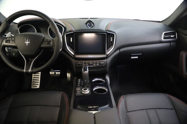 New 2020 Maserati Ghibli S Q4 GranSport for sale $70,331 at Alfa Romeo of Westport in Westport CT 06880 16