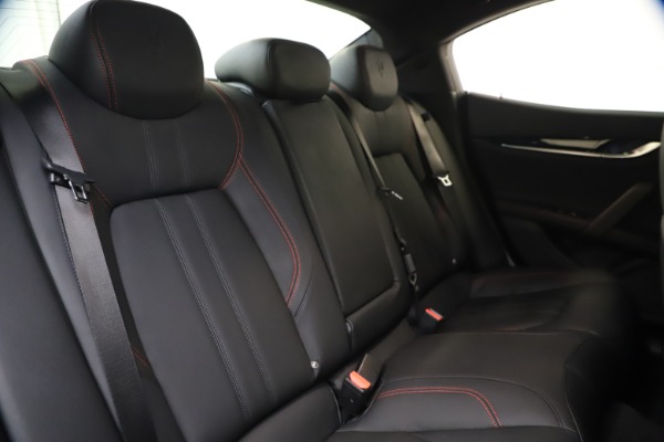 New 2020 Maserati Ghibli S Q4 GranSport for sale $70,331 at Alfa Romeo of Westport in Westport CT 06880 24