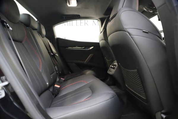 New 2020 Maserati Ghibli S Q4 GranSport for sale $70,331 at Alfa Romeo of Westport in Westport CT 06880 25