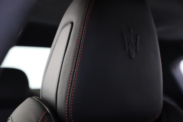 New 2020 Maserati Ghibli S Q4 GranSport for sale $70,331 at Alfa Romeo of Westport in Westport CT 06880 27