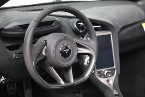 Used 2020 McLaren 720S Spider for sale $279,900 at Alfa Romeo of Westport in Westport CT 06880 22