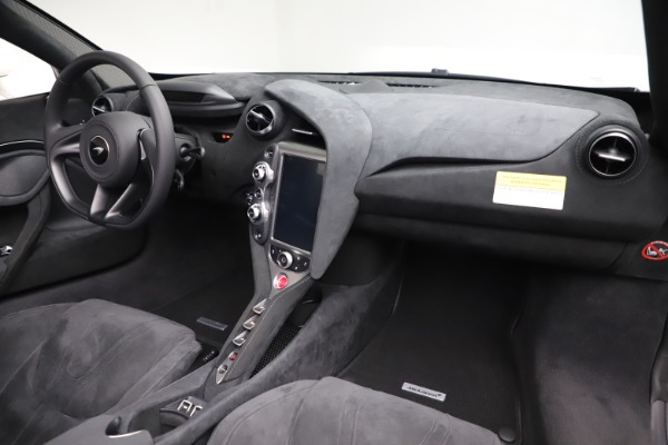 Used 2020 McLaren 720S Spider for sale $279,900 at Alfa Romeo of Westport in Westport CT 06880 24