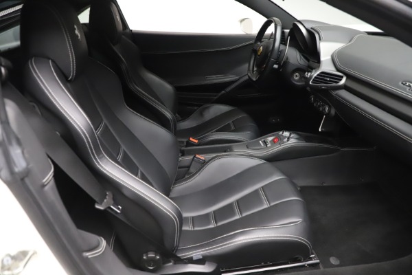 Used 2013 Ferrari 458 Italia for sale $186,900 at Alfa Romeo of Westport in Westport CT 06880 18