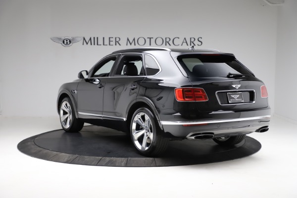 Used 2017 Bentley Bentayga W12 for sale $139,900 at Alfa Romeo of Westport in Westport CT 06880 5