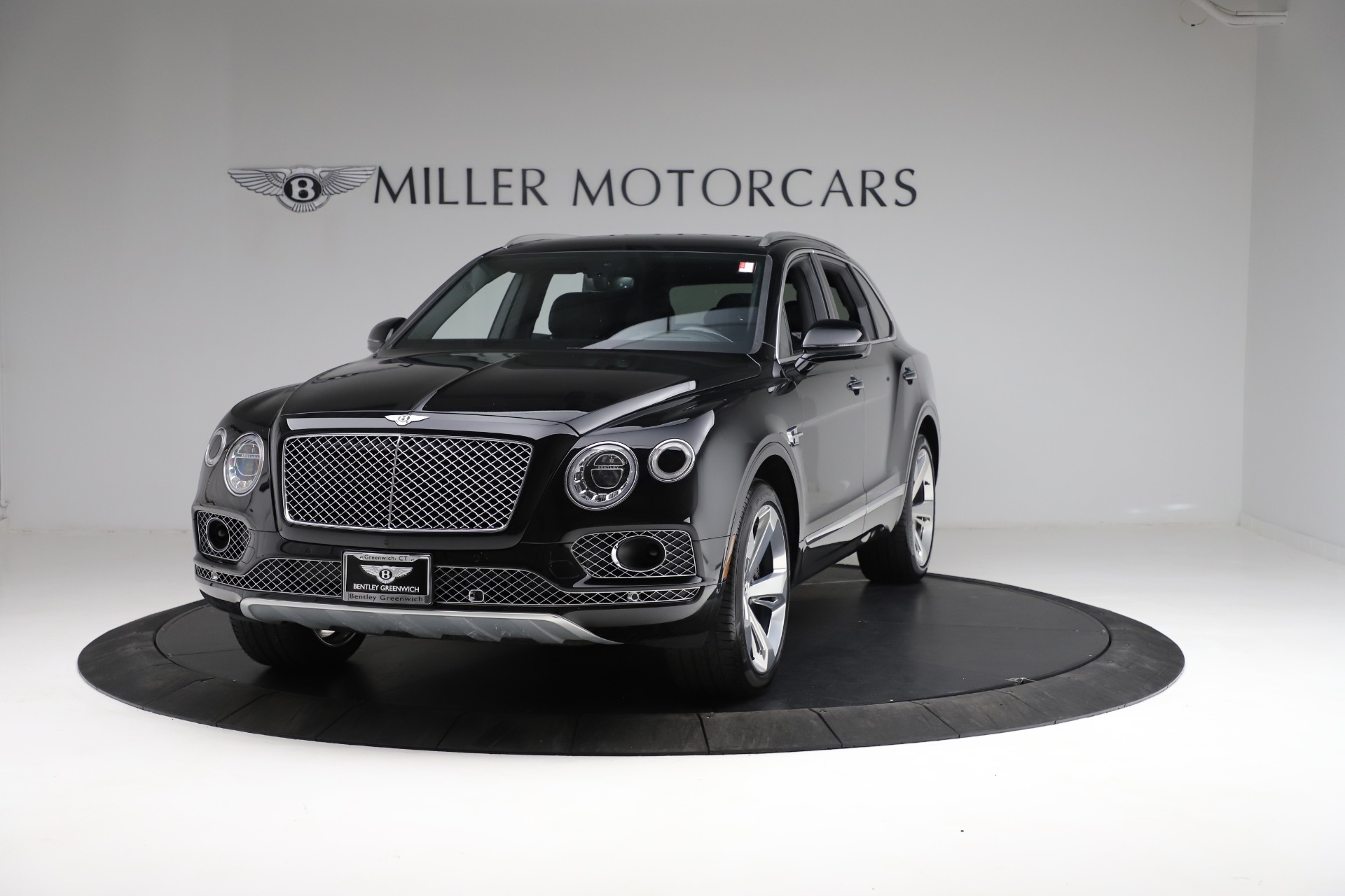 Used 2017 Bentley Bentayga W12 for sale Sold at Alfa Romeo of Westport in Westport CT 06880 1