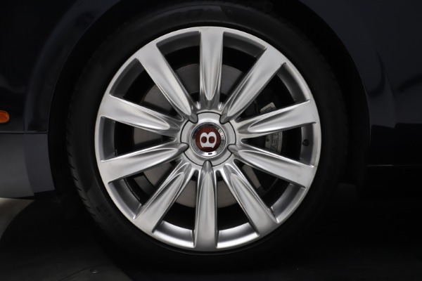 Used 2016 Bentley Flying Spur V8 for sale $119,900 at Alfa Romeo of Westport in Westport CT 06880 15