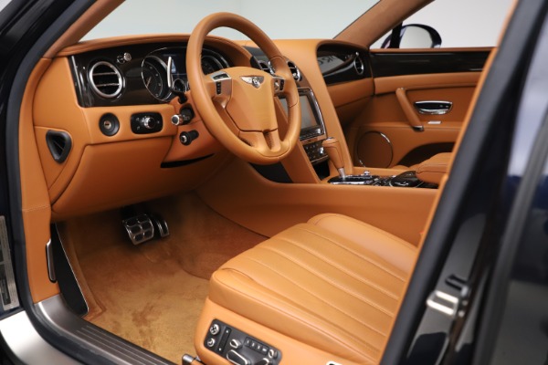 Used 2016 Bentley Flying Spur V8 for sale $119,900 at Alfa Romeo of Westport in Westport CT 06880 17