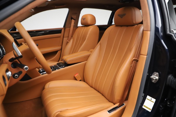 Used 2016 Bentley Flying Spur V8 for sale $119,900 at Alfa Romeo of Westport in Westport CT 06880 19