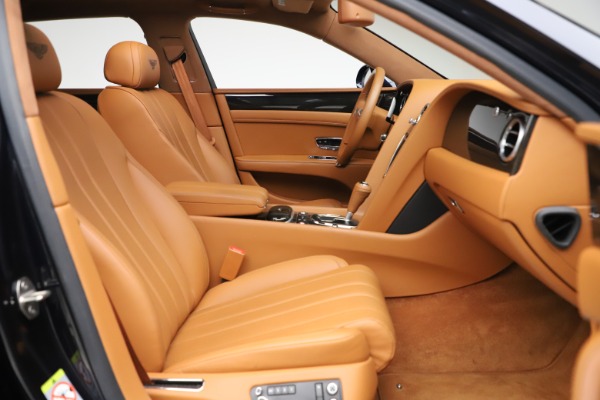 Used 2016 Bentley Flying Spur V8 for sale $119,900 at Alfa Romeo of Westport in Westport CT 06880 23