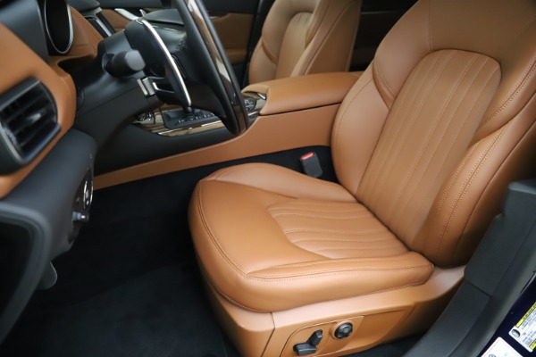 New 2020 Maserati Levante Q4 GranLusso for sale $87,335 at Alfa Romeo of Westport in Westport CT 06880 15