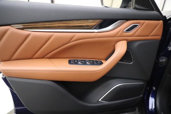 New 2020 Maserati Levante Q4 GranLusso for sale $87,335 at Alfa Romeo of Westport in Westport CT 06880 17