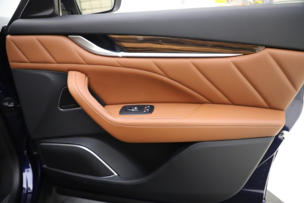 New 2020 Maserati Levante Q4 GranLusso for sale $87,335 at Alfa Romeo of Westport in Westport CT 06880 25