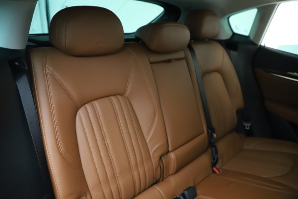 New 2020 Maserati Levante Q4 GranLusso for sale $87,335 at Alfa Romeo of Westport in Westport CT 06880 26
