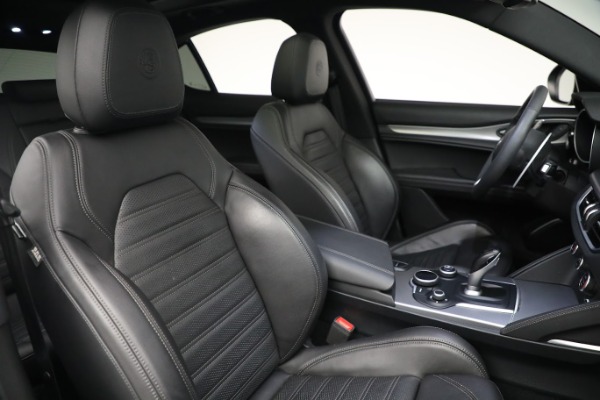 Used 2019 Alfa Romeo Stelvio Ti Sport Q4 for sale $41,900 at Alfa Romeo of Westport in Westport CT 06880 18