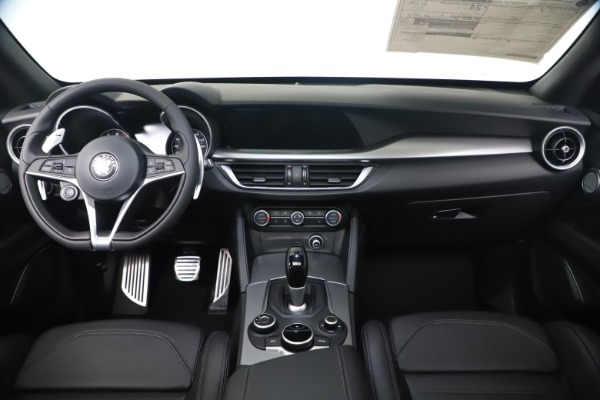 New 2019 Alfa Romeo Stelvio Ti Sport Q4 for sale $52,140 at Alfa Romeo of Westport in Westport CT 06880 16