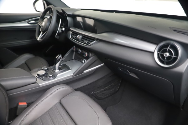 New 2019 Alfa Romeo Stelvio Ti Sport Q4 for sale $52,140 at Alfa Romeo of Westport in Westport CT 06880 22