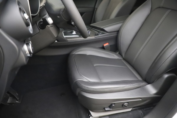 New 2019 Alfa Romeo Stelvio Ti Q4 for sale $51,490 at Alfa Romeo of Westport in Westport CT 06880 15
