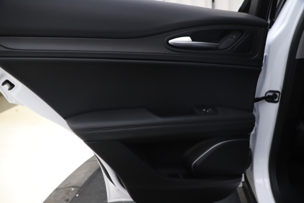New 2019 Alfa Romeo Stelvio Ti Q4 for sale $51,490 at Alfa Romeo of Westport in Westport CT 06880 21